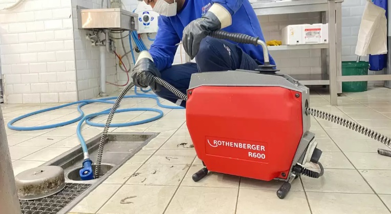 İzmit Tesisatci Gider Mutfak Açma 